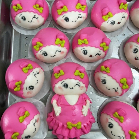 Bánh bao hình búp bê