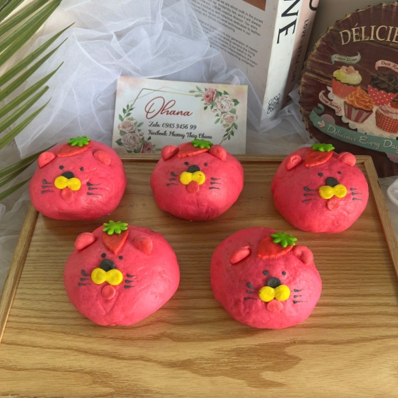 Bánh bao hình dâu tây