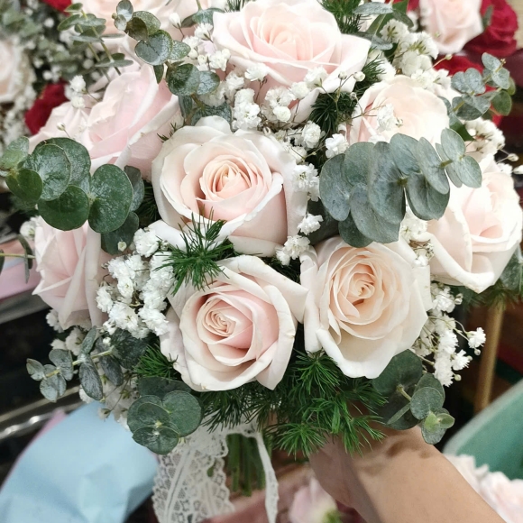 Hoa cầm tay cô dâu 