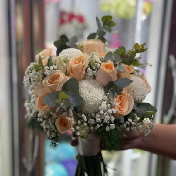 Hoa cầm tay cô dâu 