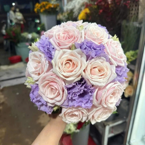 Hoa cầm tay cô dâu 